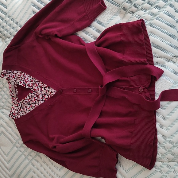 Sweater - Picture 2 of 3